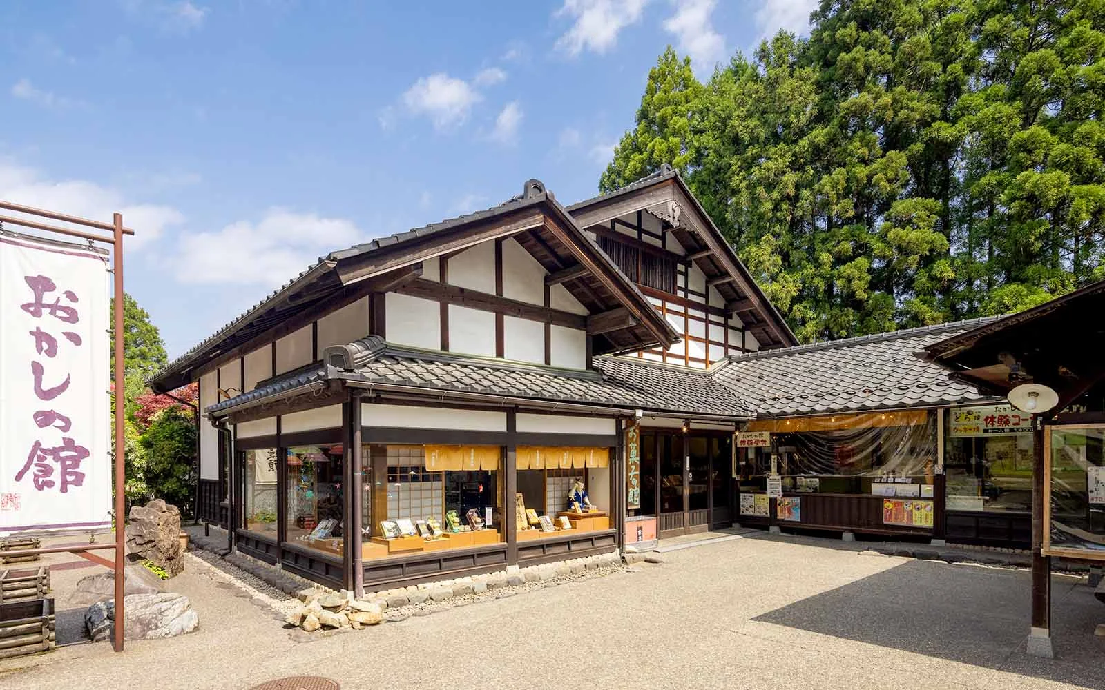 [Direct Flight to Komatsu, Japan] Self-Drive Itinerary Planning｜Popular Cherry Blossom Spots｜Parking Guide｜Ishikawa, Nikko, Kanazawa