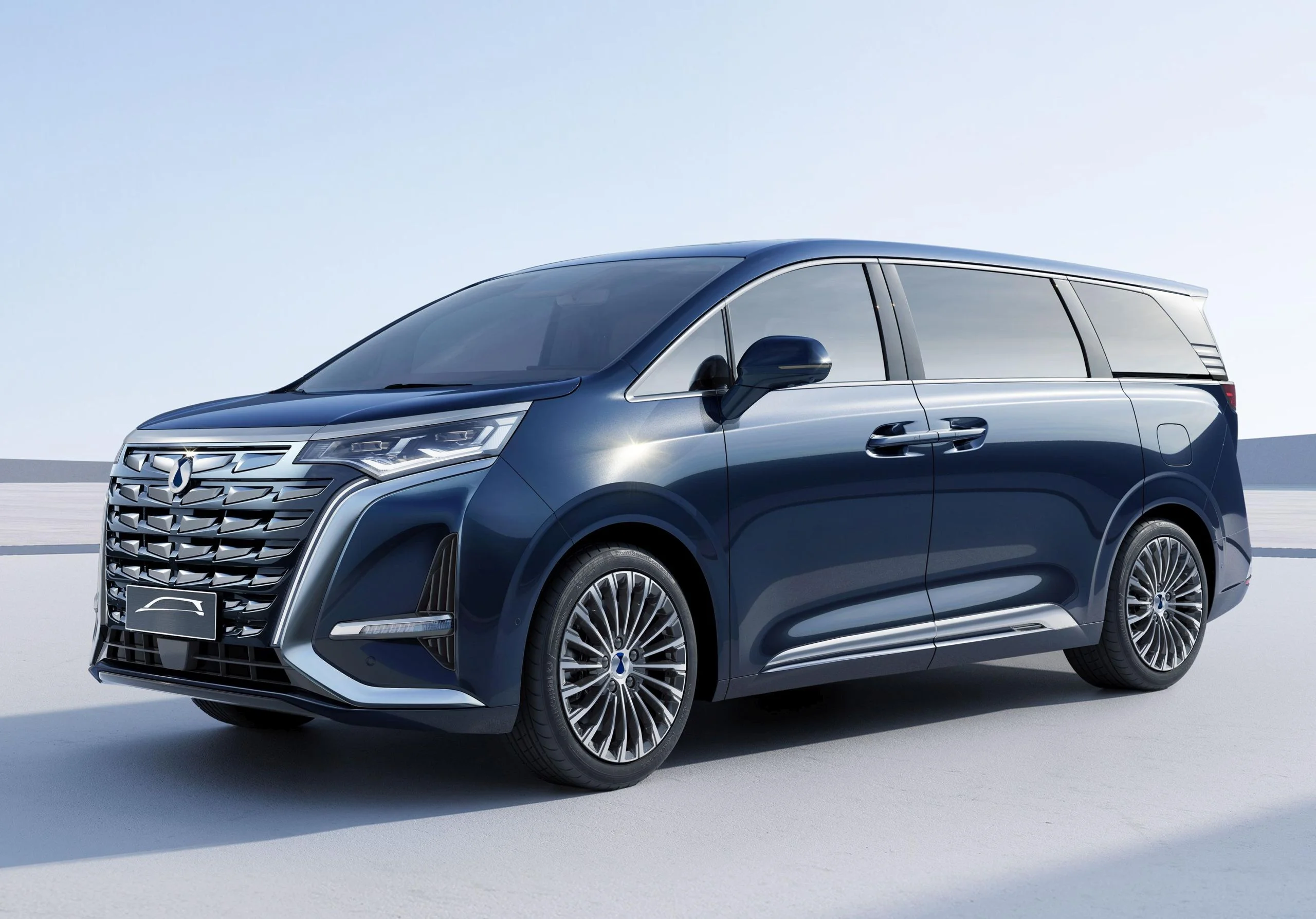 盤點10大國產電動車品牌｜極氪Zeekr、騰勢Denza、小鵬XPENG、阿維塔AVATR、埃安AION、東風DongFeng、智己IM、深藍Deepal、吉利Geely、零跑LeapMotor｜2025新車預告