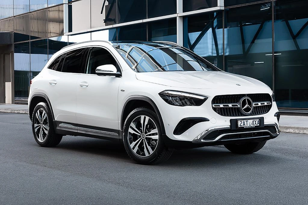 Mercedes-Benz Hong Kong: Latest Models, Specifications and Price Comparison Mercedes-Benz Hong Kong: Latest Models, Specifications and Price Comparison