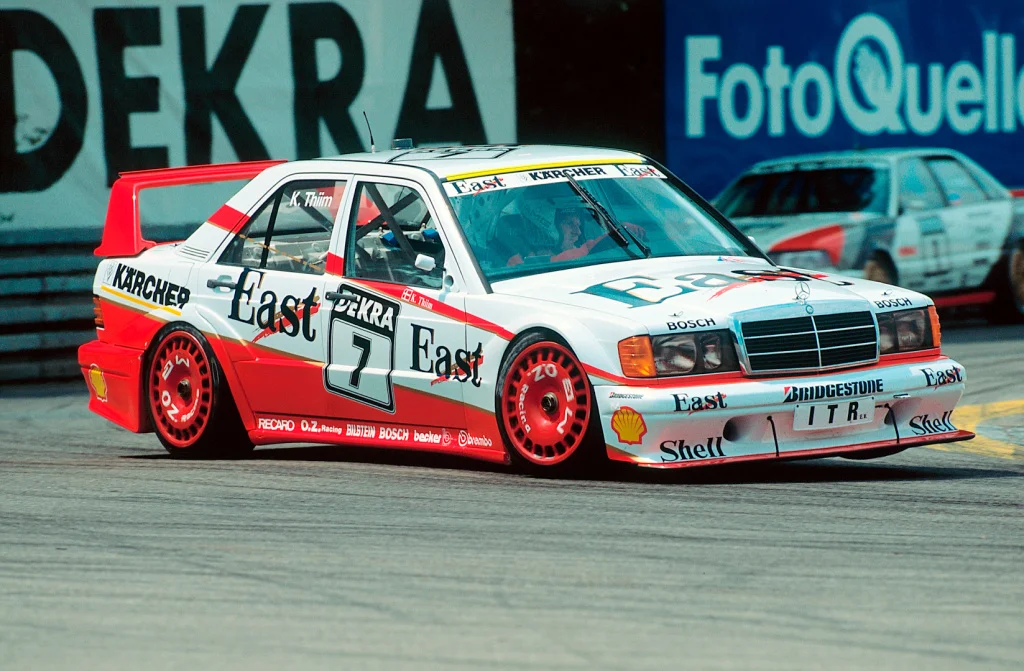 【AMG 傳奇 60 年】由改裝車到電動超跑｜為何 One Man，One Engine｜細數經典車型 