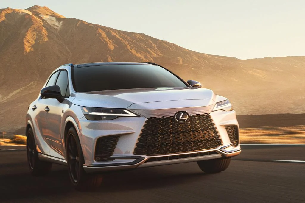 【凌志LEXUS香港價錢】凌志最新車款 - 型號性能及售價比較