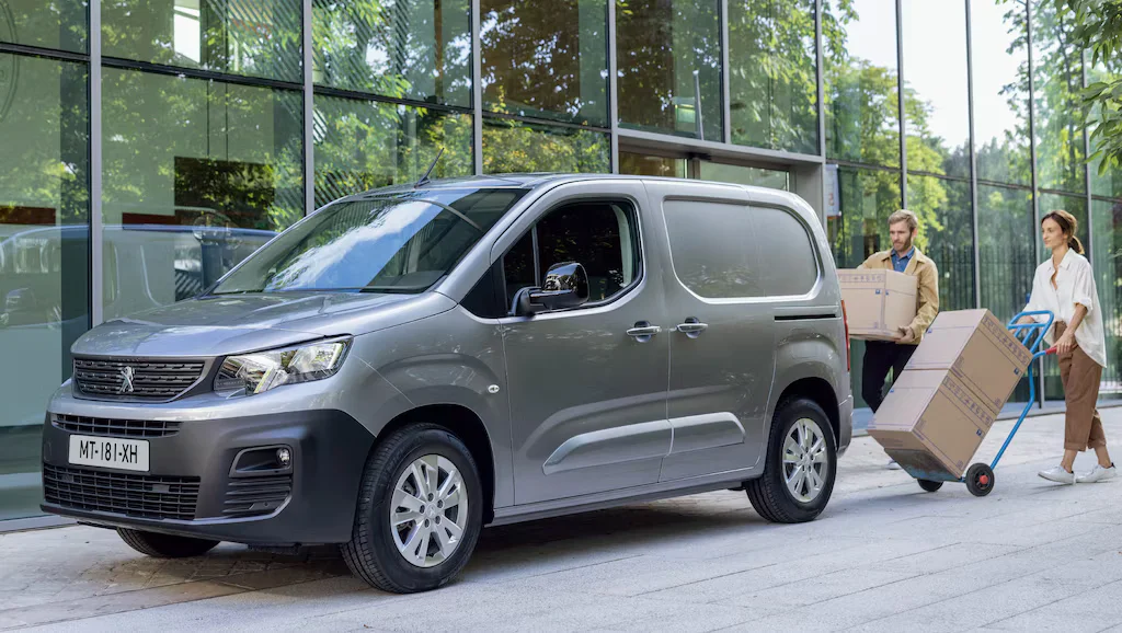 【柴油客貨車】盤點13款柴油車選購攻略｜8 個買柴油車必知事項｜搵食車、農夫車、SUV、MPV